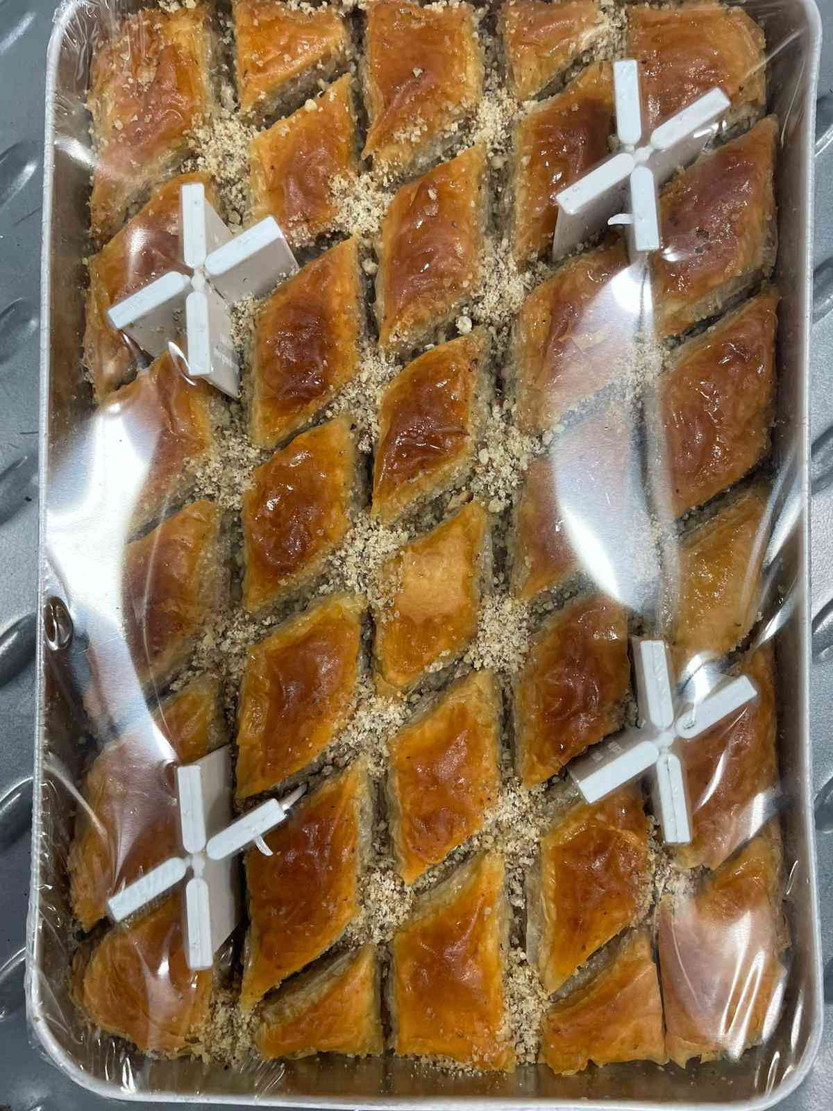 T2 Sweet Beggy Homestyle Walnut Baklava - 1.3 kg X 10 Trays