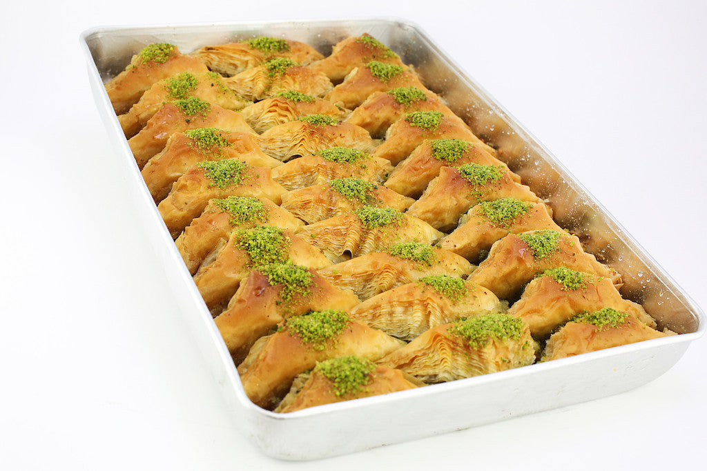 T1 Sweet Beggy Sobiyet With Pistachio 1.2kg - 30pcs X 10 Trays