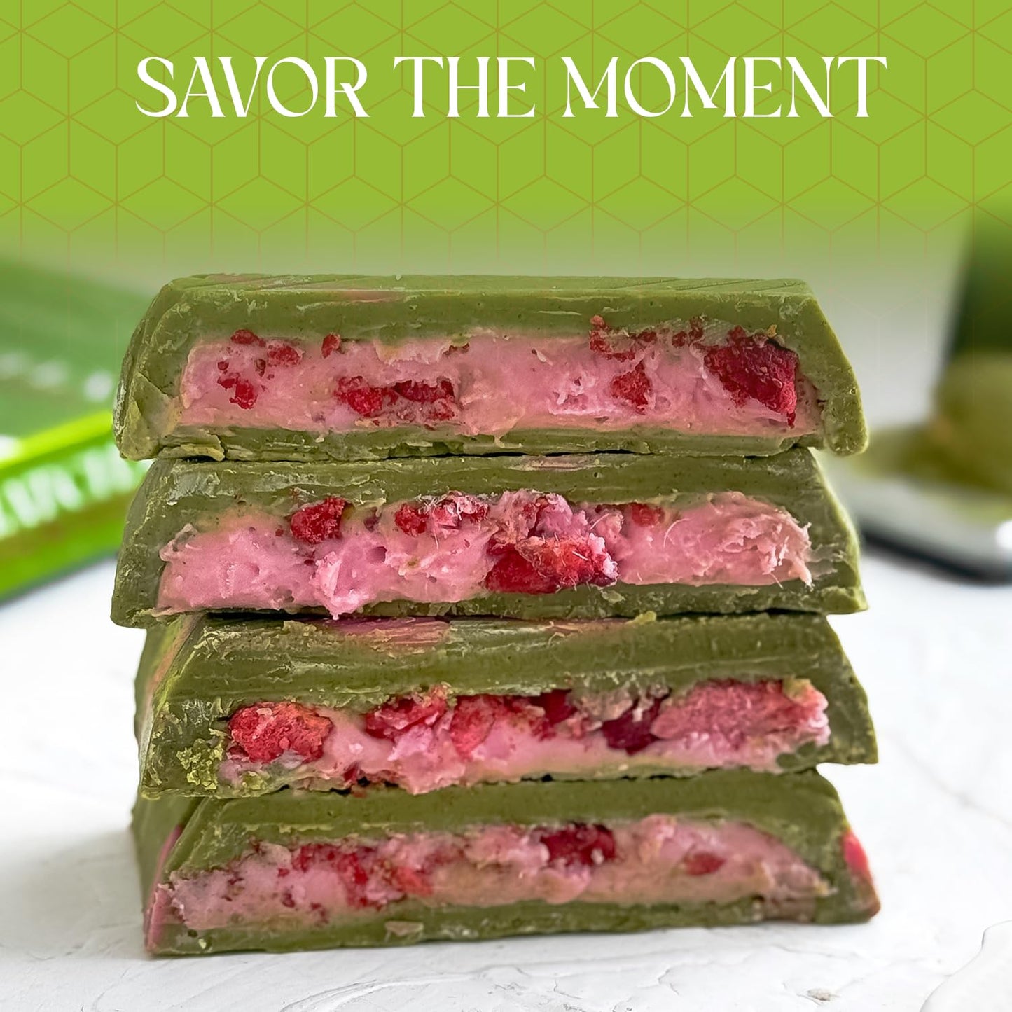 Beemax Matcha Strawberry Cream Bar Chocolate Bar - 3.36 oz Bar 2002