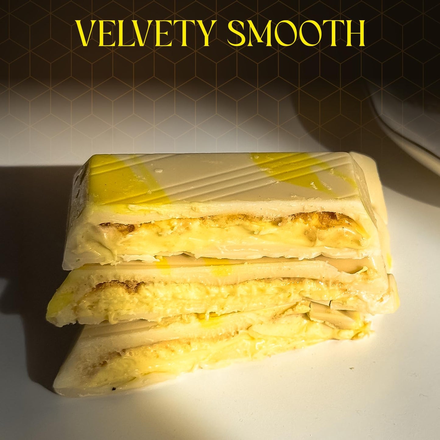 BeeMax Creamy Lemon Cheesecake Chocolate Bar 3.36 oz C2004