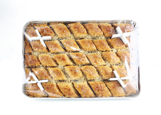 T2 Sweet Beggy Homestyle Baklava With Pistachio Tray 1.3 kg T16